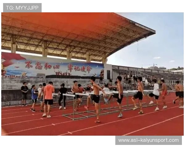 俱乐部与中学合作 推出课后体育提升班，课后参加体育锻炼